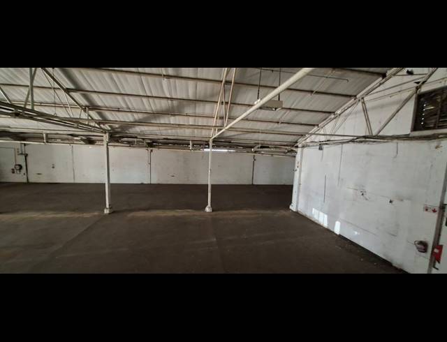 1,100M² WAREHOUSE TO LET IN MORNINGSIDE